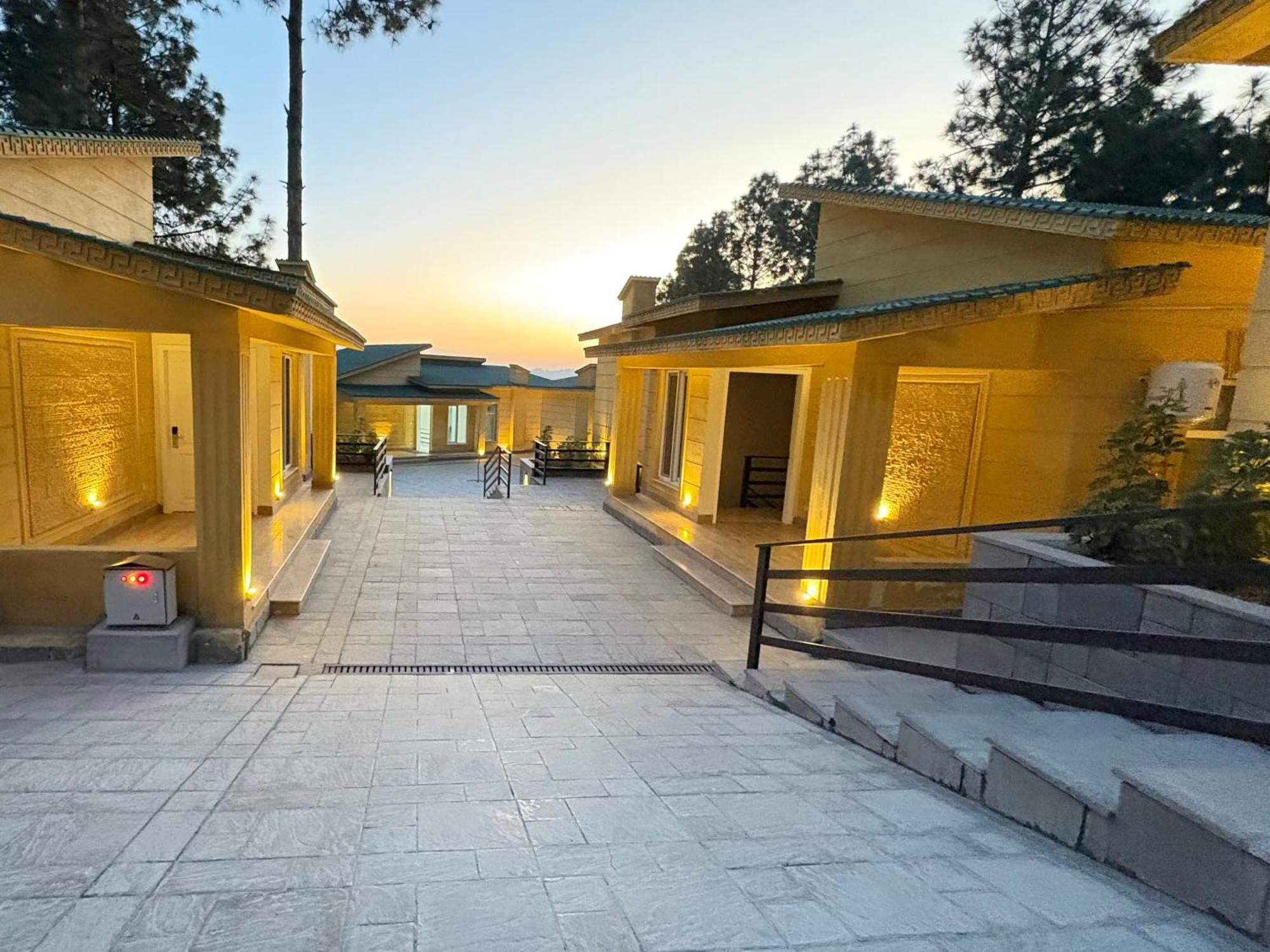 Hidden Hills Hotel & Resort Mansehra Ngoại thất bức ảnh