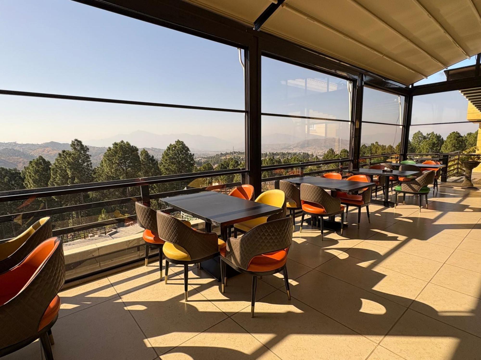 Hidden Hills Hotel & Resort Mansehra Ngoại thất bức ảnh