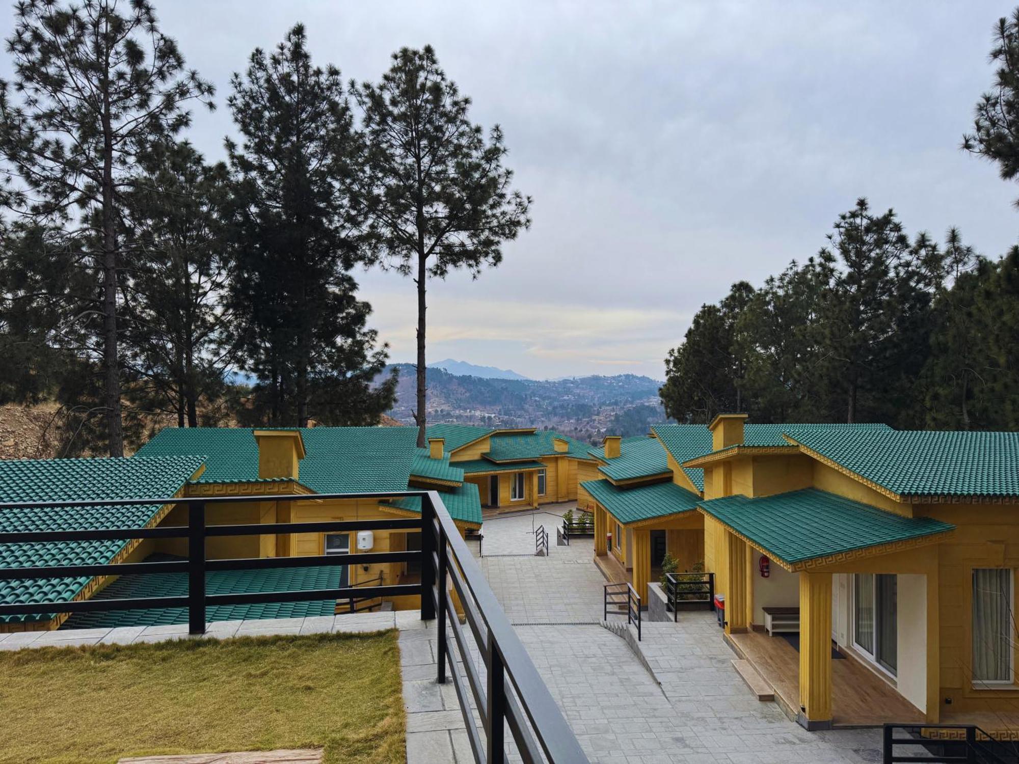 Hidden Hills Hotel & Resort Mansehra Ngoại thất bức ảnh